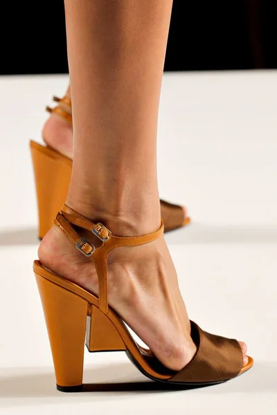 Look 11